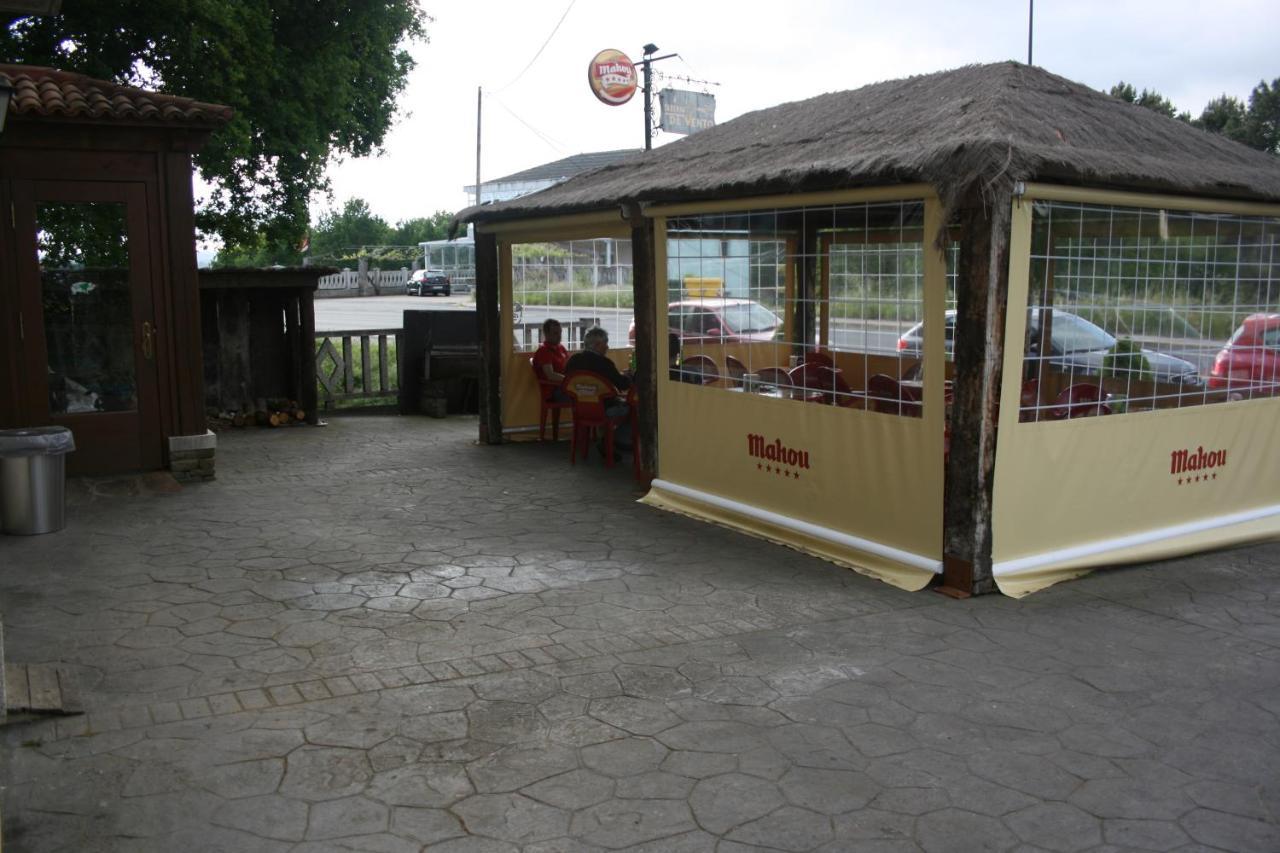 A Taberna De Vento Hotel Lalín Exterior foto