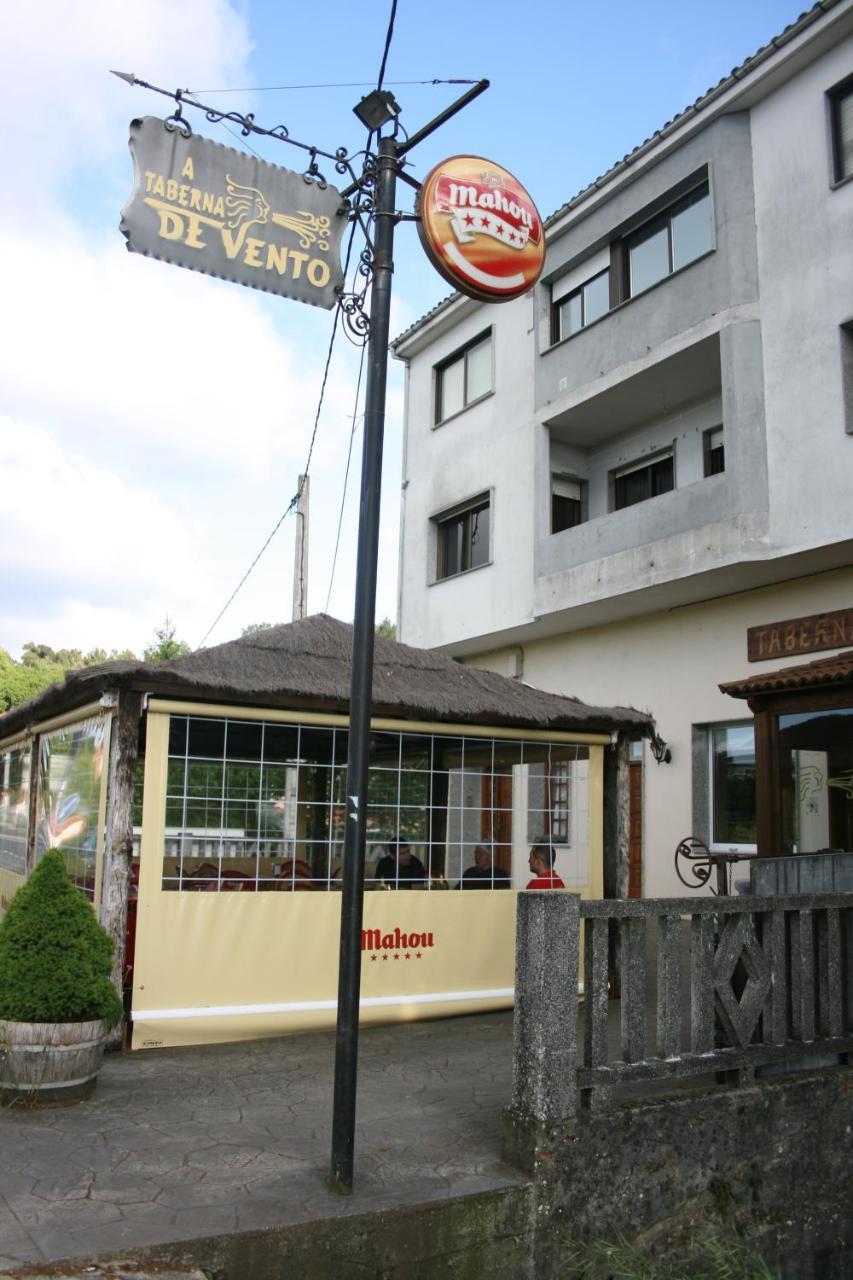 A Taberna De Vento Hotel Lalín Exterior foto