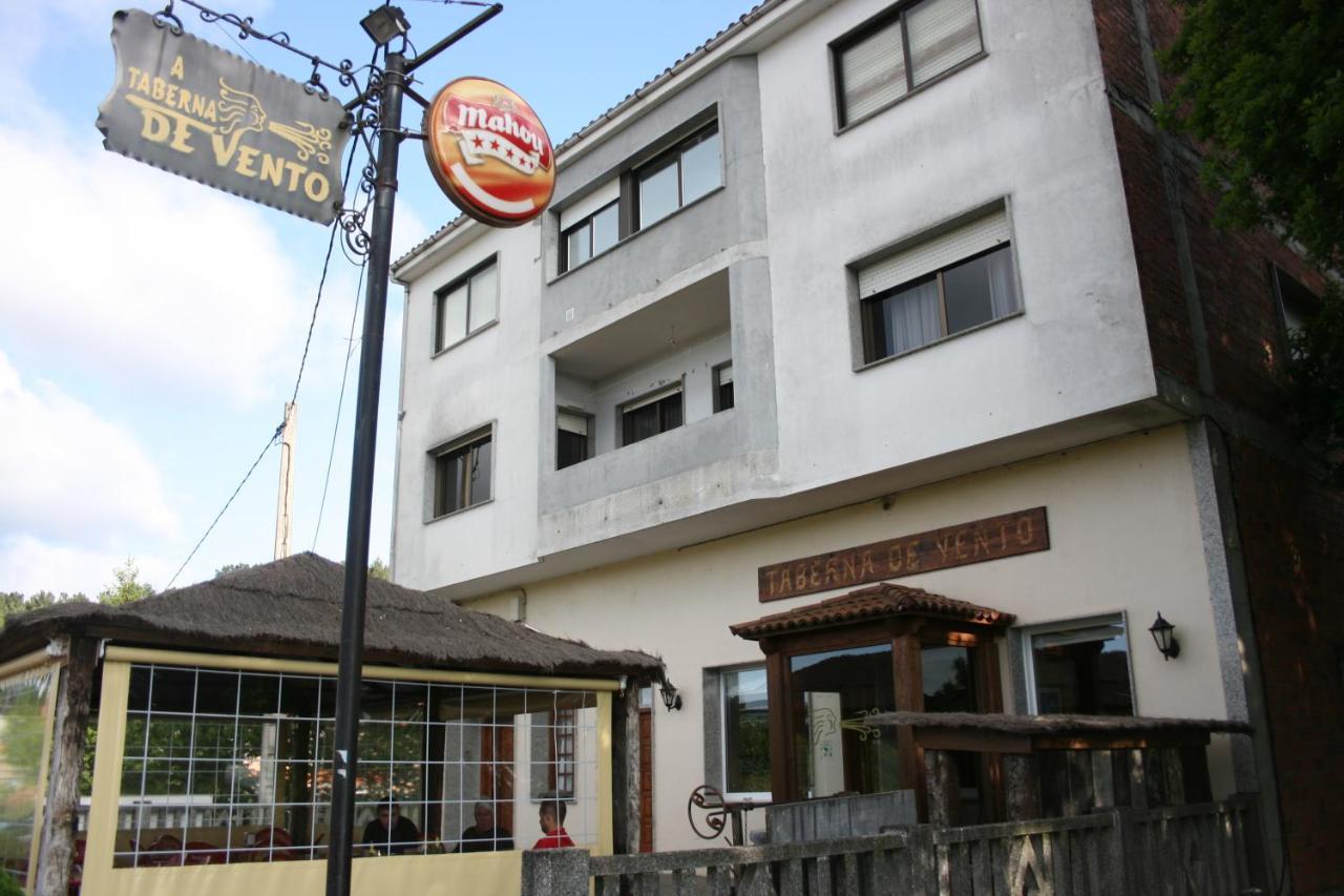 A Taberna De Vento Hotel Lalín Exterior foto